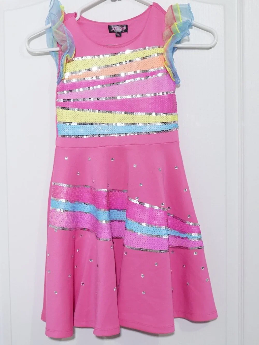 JoJo’s Closet bright fun